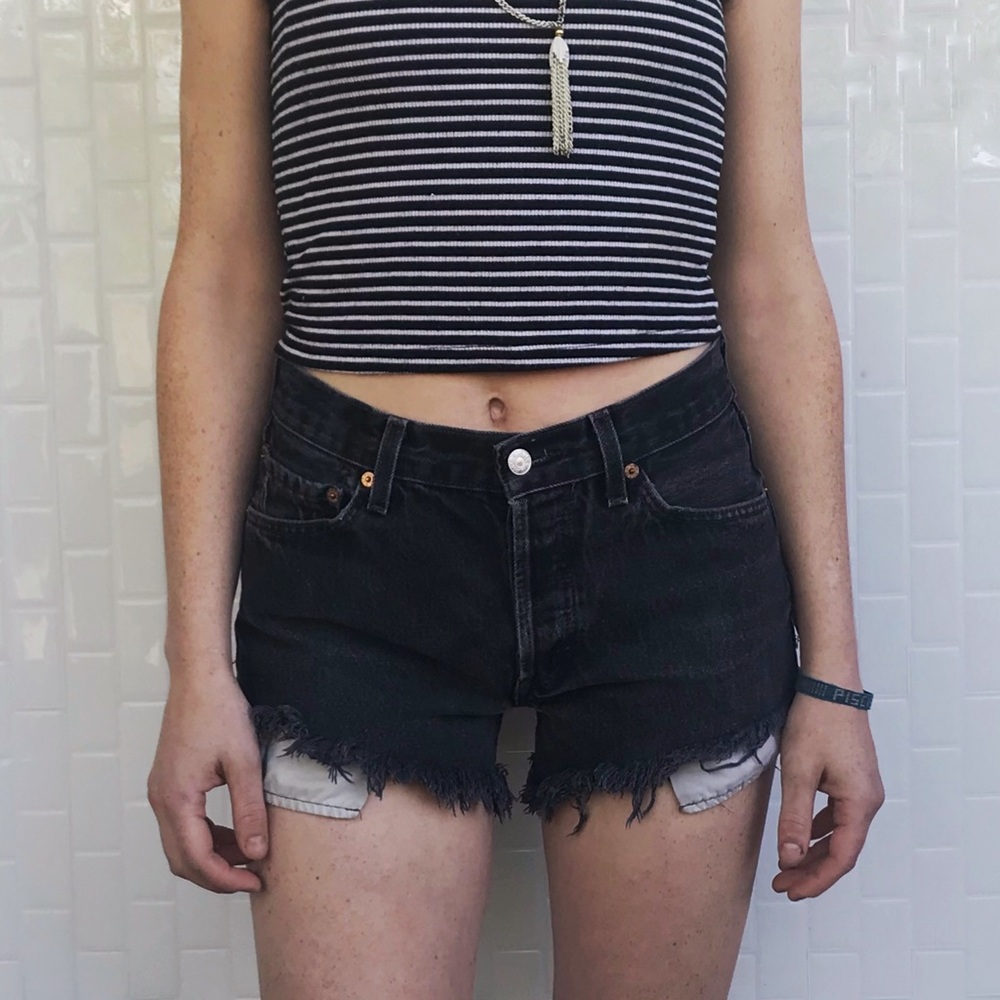 VINTAGE LEVI’s 501 jeans shorts cutoffs 30 high
